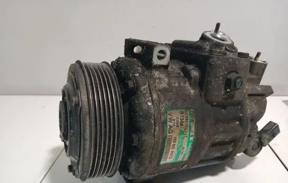 Volkswagen PASSAT B6 Air conditioning (A/C) compressor (pump) 1K0820803Q