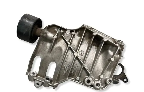 BMW 4 F36 Gran coupe A/C compressor mount bracket 7585167 ENAC46000 21038