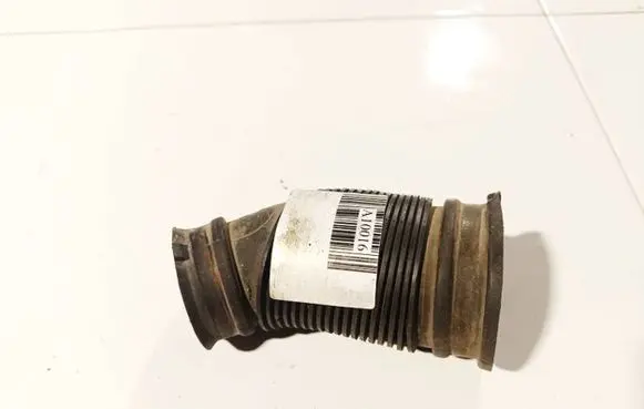 Opel Zafira B Air intake hose/pipe 55355563