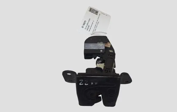 Hyundai Santa Fe Tailgate/trunk/boot lock/catch/latch 812302B000
