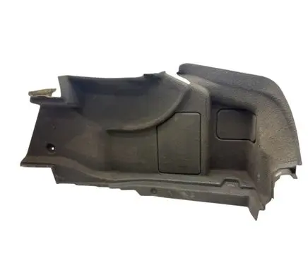 Trunk/boot lower side trim panel