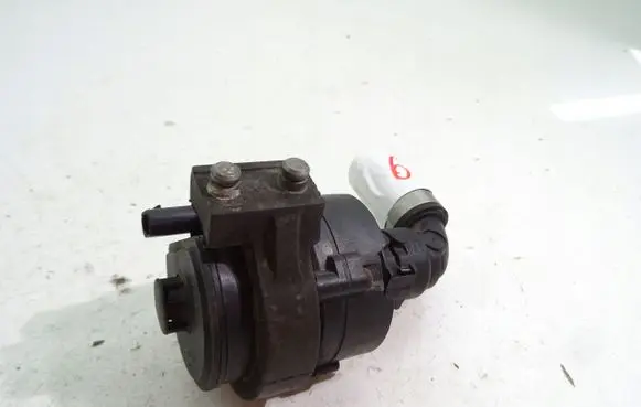 BMW X1 F48 F49 Electric auxiliary coolant/water pump 8605322