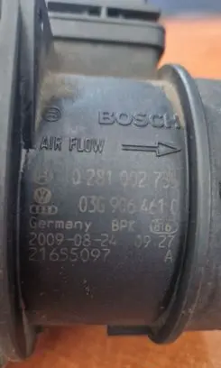 Volkswagen PASSAT B6 Mass air flow meter 03G906461C