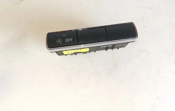 Ford Fiesta Other switches/knobs/shifts C1BT11B573BA