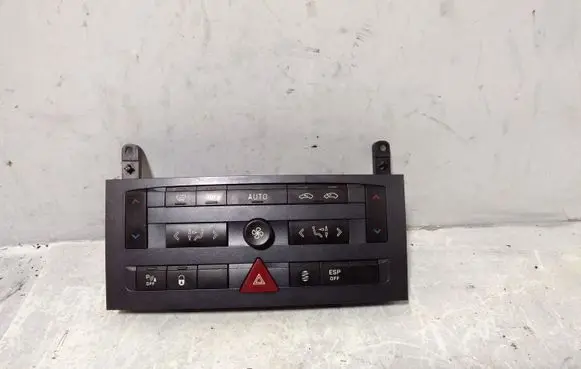 Peugeot 407 Climate control unit 96573322XA