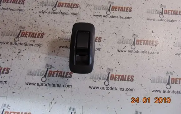 Toyota Corolla Verso AR10 Electric window control switch 848010F030