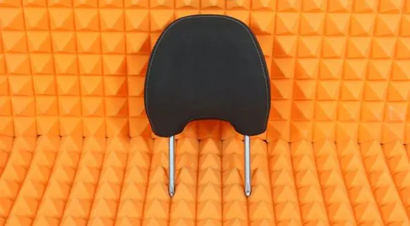 Volvo C30 Front seat headrest 