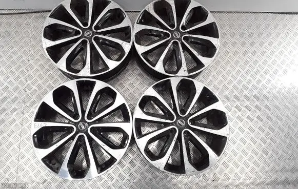 R18 alloy rim