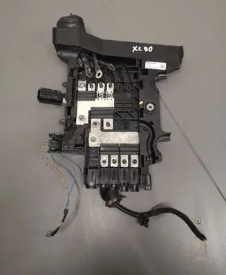 Volvo XC90 Fuse module 32200112