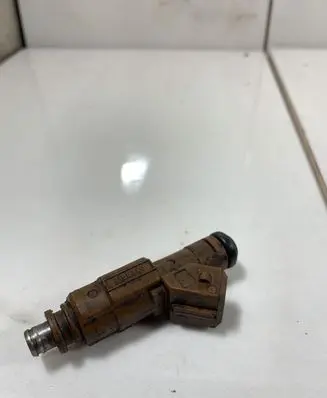Volvo S60 Fuel injector 0280155831