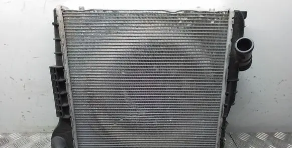 Coolant radiator