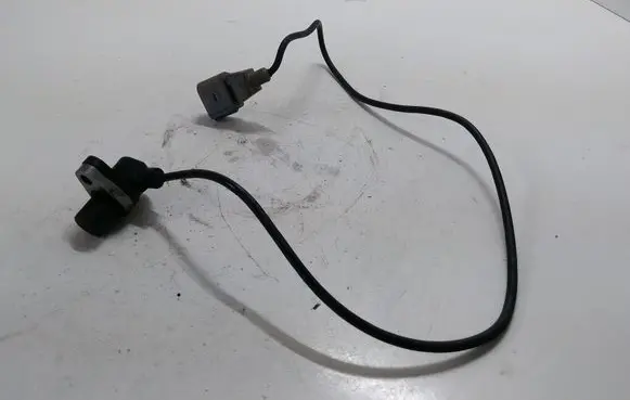 Audi A4 S4 B7 8E 8H Crankshaft position sensor 0281002223