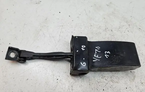 Skoda Yeti (5L) Rear door check strap stopper 5L0839249