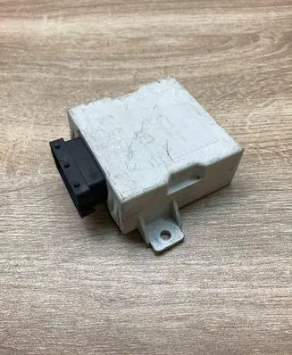 Toyota Avensis T250 Window wiper relay 150696