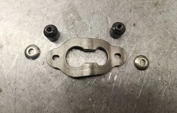 Mazda 6 Fuel Injector clamp holder 