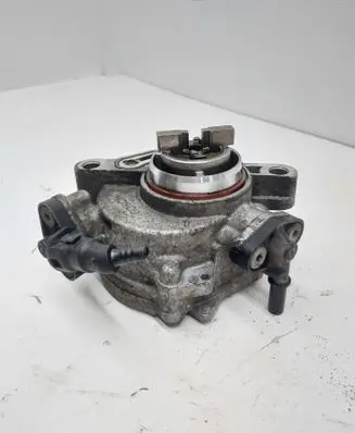 Peugeot 308 Vacuum pump 9684786780