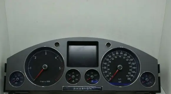 Volkswagen Phaeton Speedometer (instrument cluster) 3D0920982P