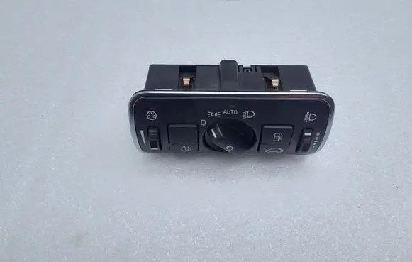 Volvo XC60 Light switch 30739456