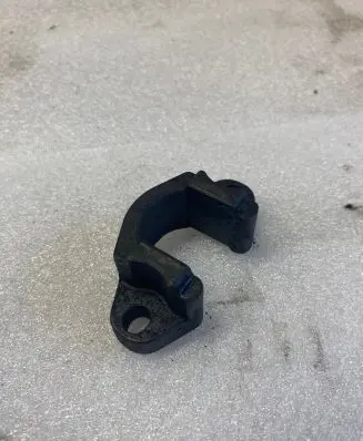 BMW 5 E39 Fuel Injector clamp holder