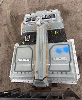 Volvo XC40 Hybrid / electric car battery 32402867