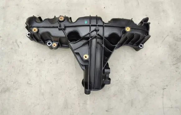 Volkswagen Golf VI Intake manifold 03L129711T 1051359
