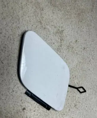 BMW X2 F39 Front tow hook cap/cover 7482672