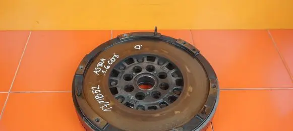 Opel Astra K Dual mass flywheel 1011368 17MB52