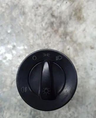 Volkswagen PASSAT B5.5 Light switch 1C0941531
