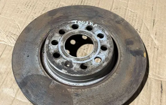 Volkswagen Touran III Front brake disc 5Q0615301F