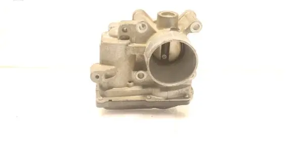 Renault Clio IV Throttle body valve 