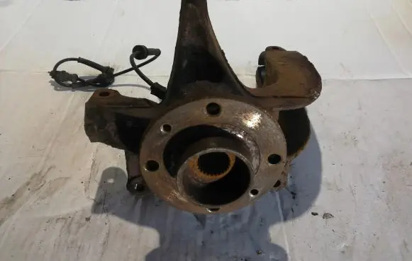 Renault Scenic II - Grand scenic II Front wheel hub spindle knuckle