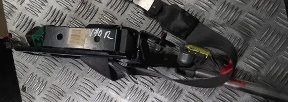 Volvo V70 Front seatbelt