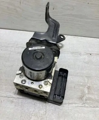 Ford Ecosport ABS Pump DN1C2C405AB