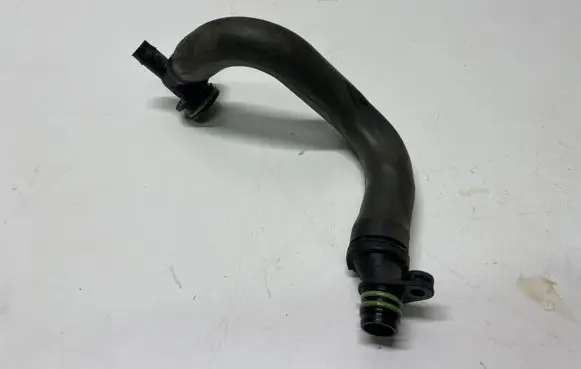 Volkswagen Golf VII Breather hose/pipe 