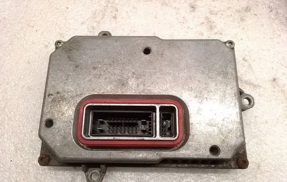 Audi A4 S4 B7 8E 8H Headlight ballast module Xenon 8E0941329 1307329114