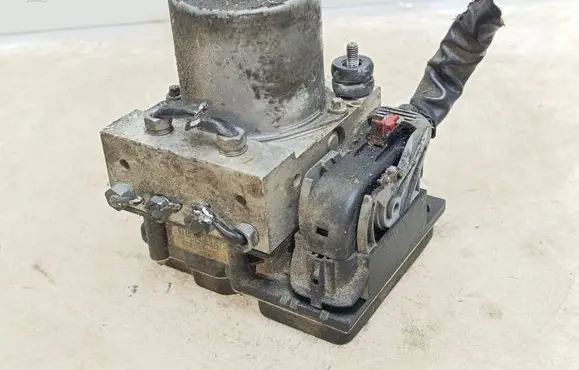 Seat Exeo (3R) ABS Pump 0265950474 8E0910517H 8E0614517BF