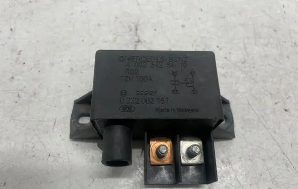 Mercedes-Benz E W211 Other relay A0025426419 0332002167