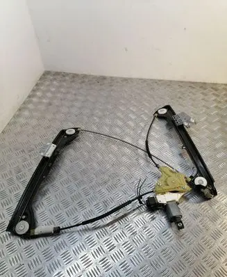 BMW 3 E92 E93 Front door window regulator with motor 7191117