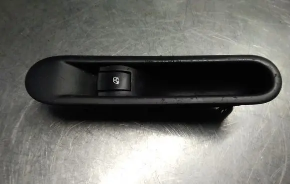Renault Espace - Grand espace IV Electric window control switch 8200327947