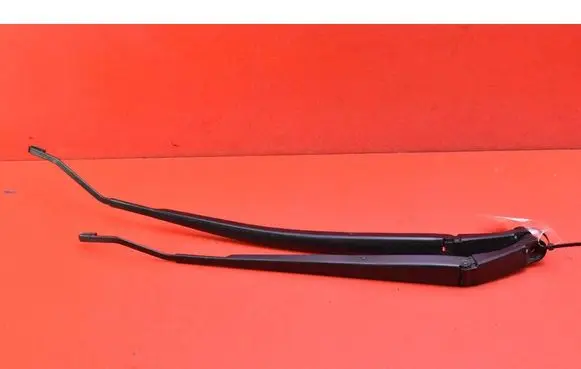 Toyota Yaris Cross Front wiper blade arm 