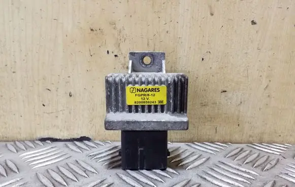 Renault Scenic III - Grand scenic III Glow plug pre-heat relay 8200859243