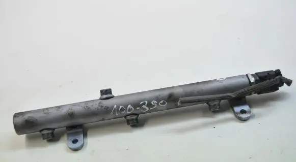 Mercedes-Benz CLS C219 Fuel main line pipe A6420702695 0281002672