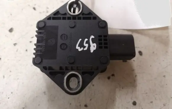 Audi A4 S4 B8 8K ESP acceleration yaw rate sensor 8K0907637A 0265005667