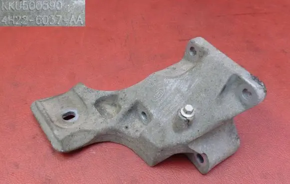Land Rover Discovery 3 - LR3 Engine mounting bracket 4H226037AA