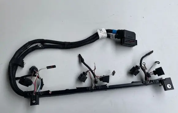 BMW 3 GT F34 Fuel injector wires 7589639 58650910