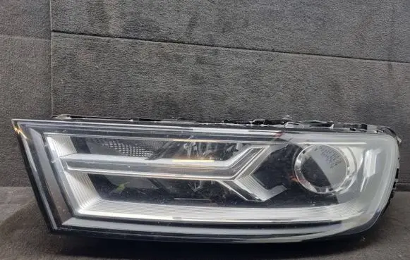 Audi Q7 4M Headlight/headlamp 4M0941005C 4M0941043C