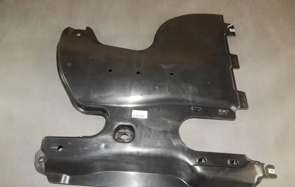 Volkswagen Tiguan Other under body part 5QF825206