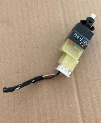 Mercedes-Benz A W169 Brake pedal sensor switch A0015456709