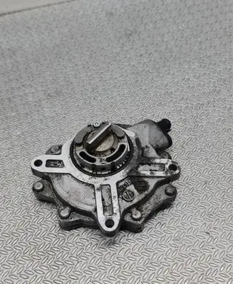 BMW 3 E90 E91 Vacuum pump ST732M5A