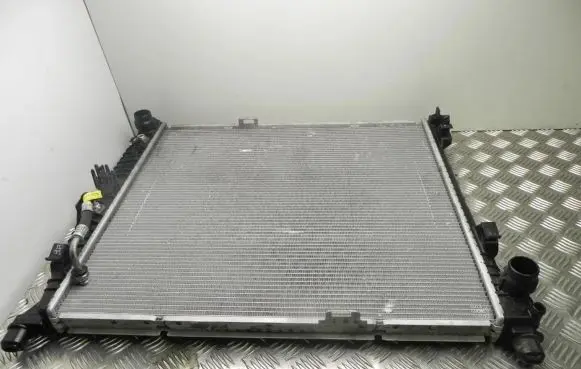 Mercedes-Benz ML W166 Coolant radiator PA66GF60 Y686